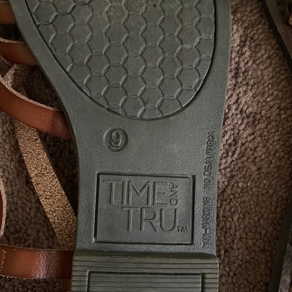 Brand new light brown Sandals - Picture 2 of 4